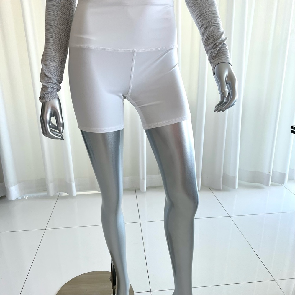 RBX athletic  white shorts size S NWT!!